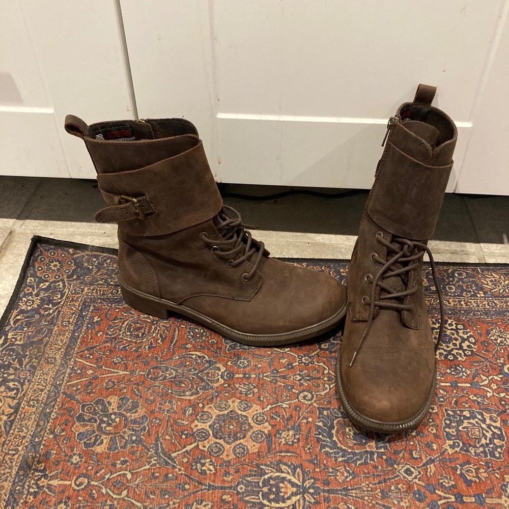 Kodiak leather boots